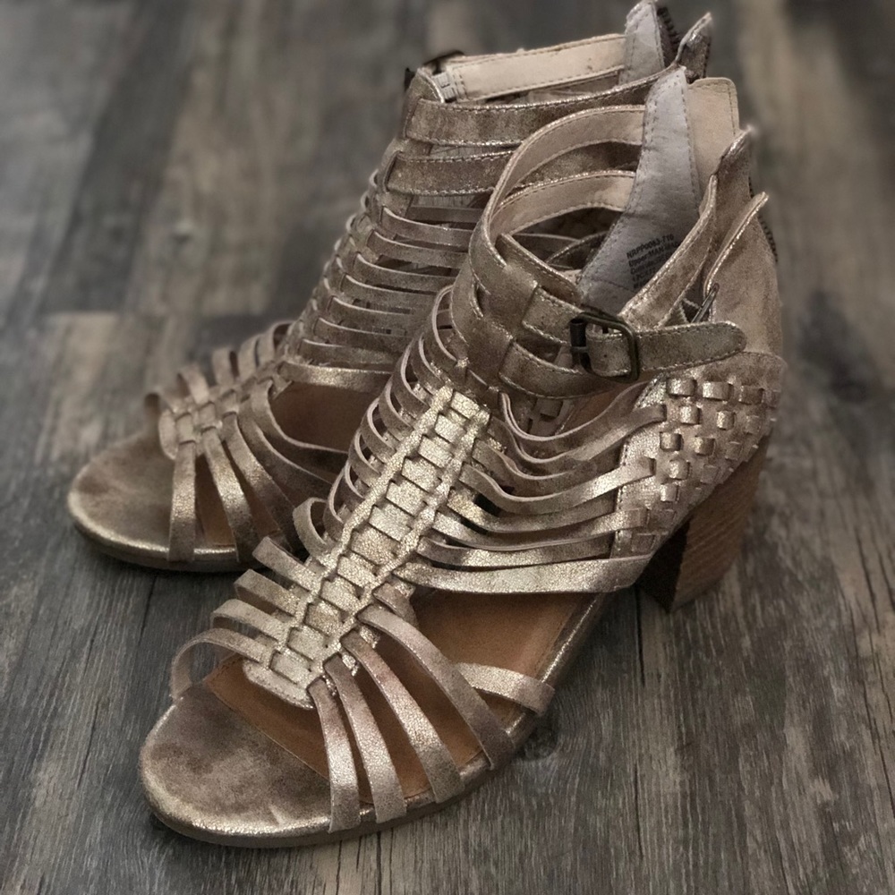Gold not rated shoes